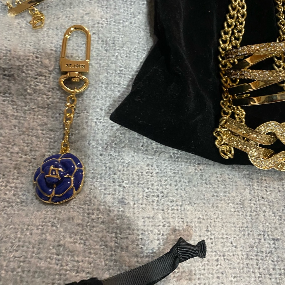 St John jewelry pieces. Worn once - Picture 7 of 10